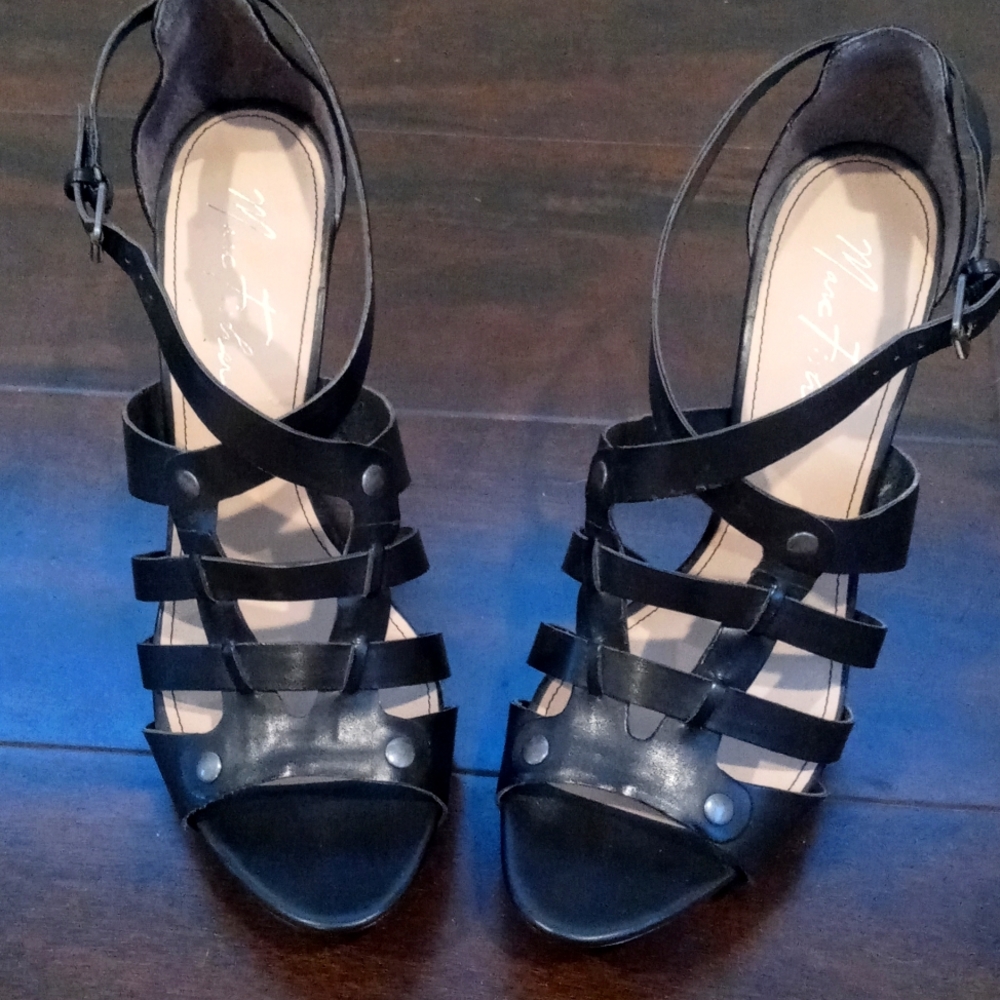 Super Sexy Marc Fisher Stilettos Size 9.5